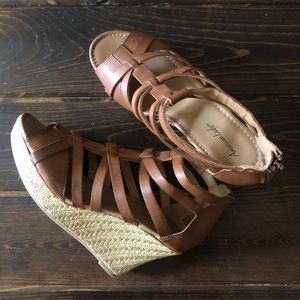 Payless American Eagle wedges